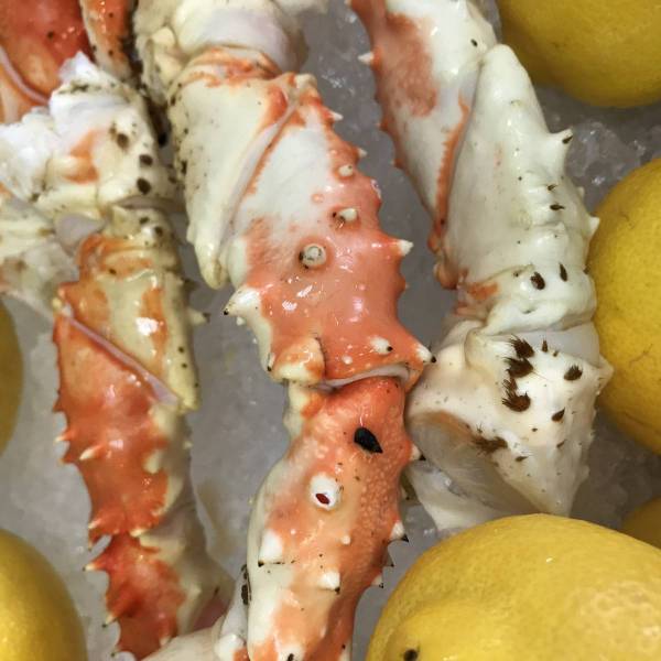 Pattes de crabe en vente à Marseille La Valentine